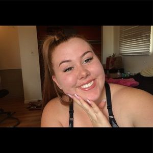 Meet your Posher, Michaela